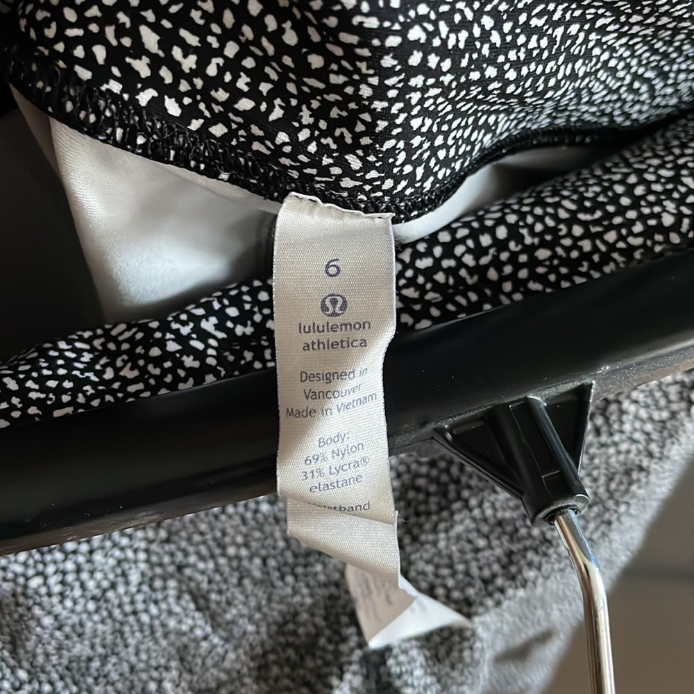 Lulu Patterned Tight Stuff Tight - image 7